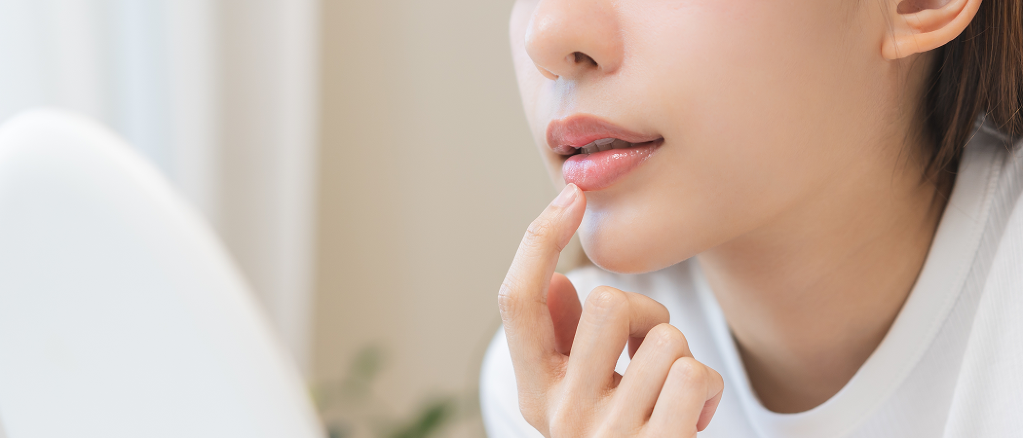 Почему сохнут губы: причины и что делать Почему сохнут губы: причины и что делать