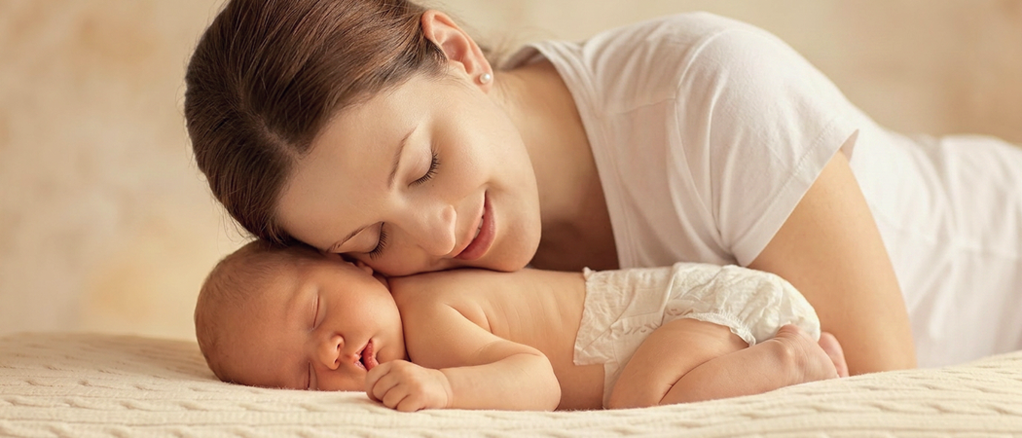 Пеленочный дерматит и опрелости у новорожденных: как отличить от аллергии и чем лечить